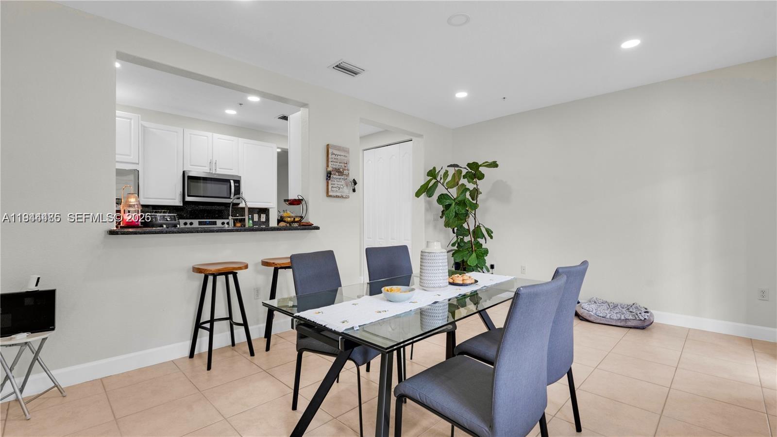 COBBLESTONE CONDO - Residential