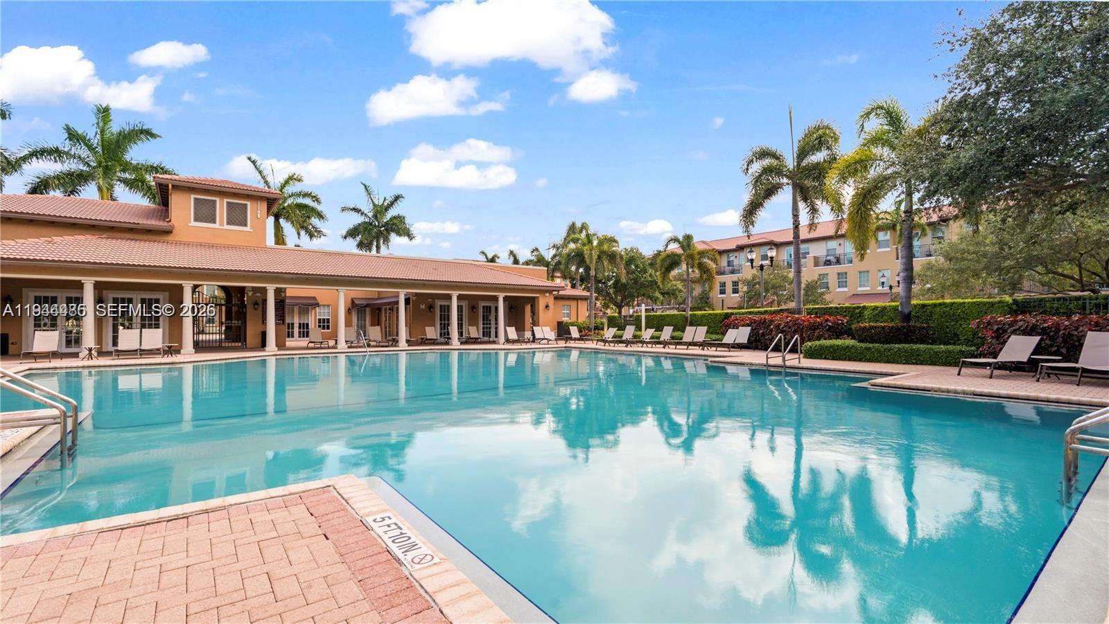 COBBLESTONE CONDO - Residential