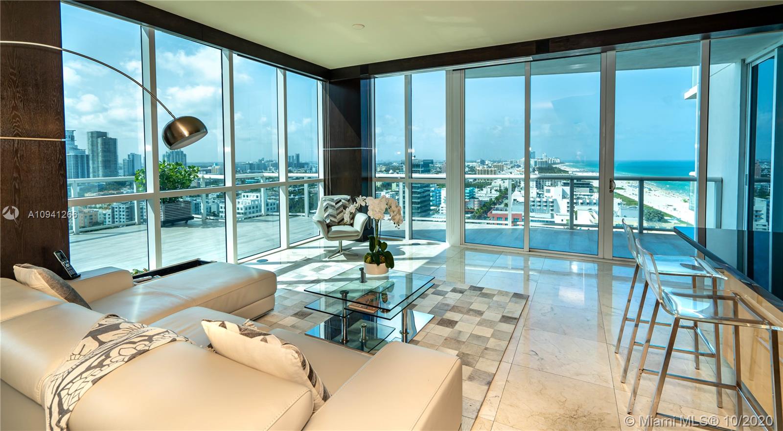 CONTINUUM ON SOUTH BEACH - Residential