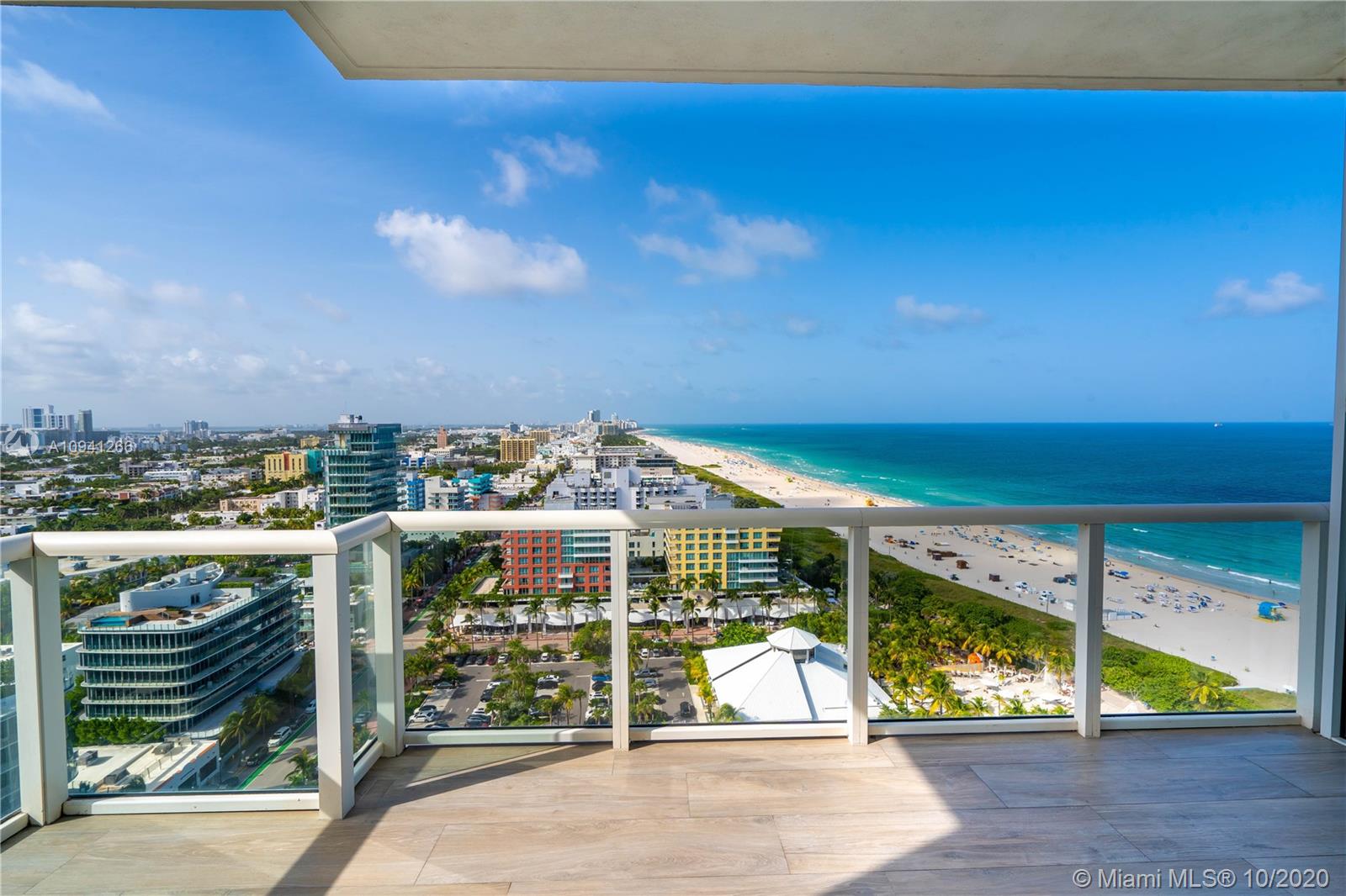 CONTINUUM ON SOUTH BEACH - Residential