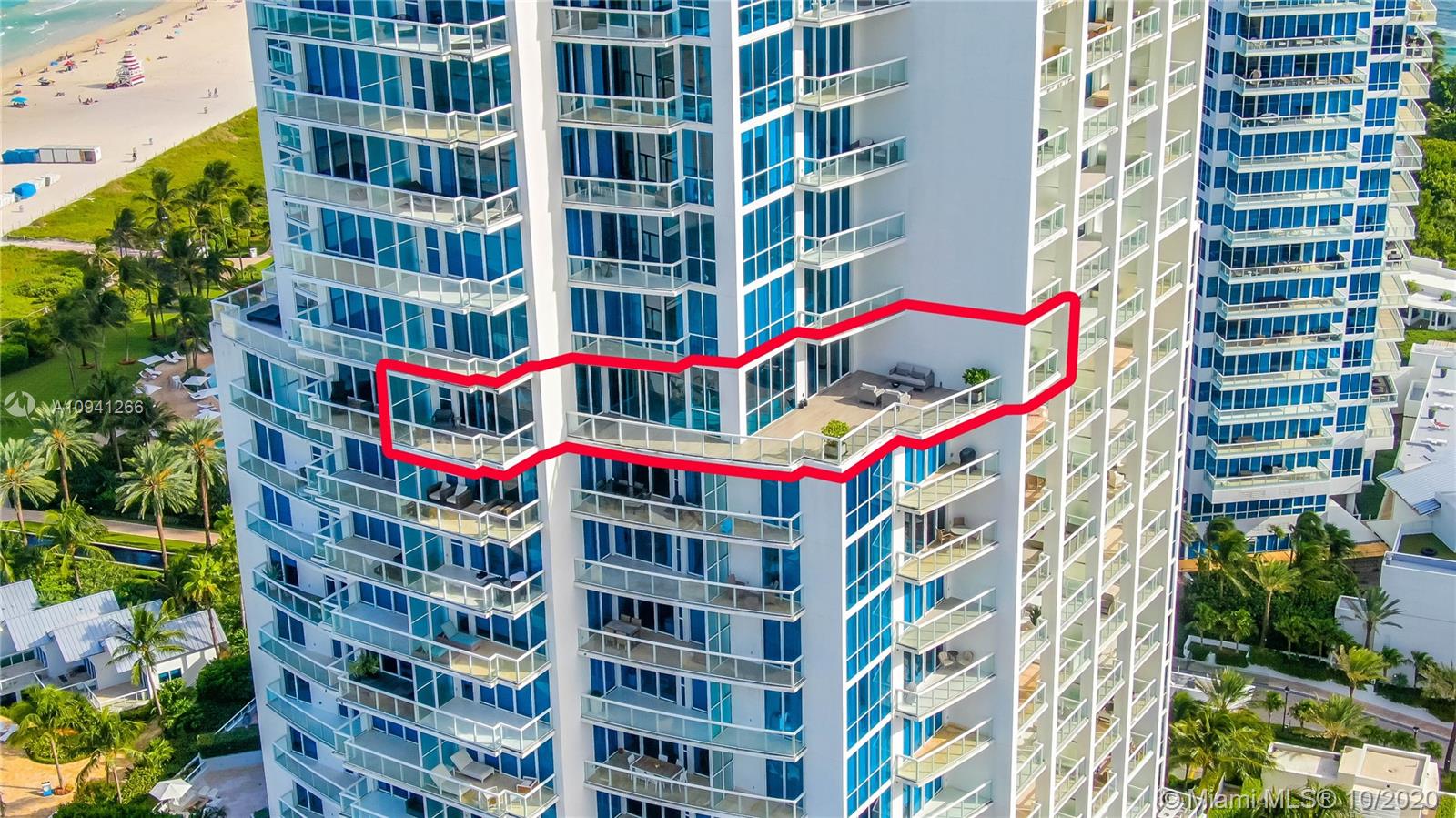 CONTINUUM ON SOUTH BEACH - Residential