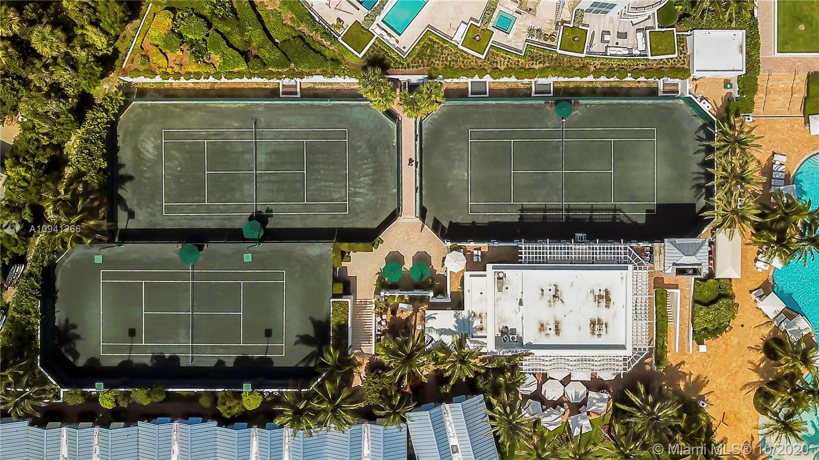 CONTINUUM ON SOUTH BEACH - Residential