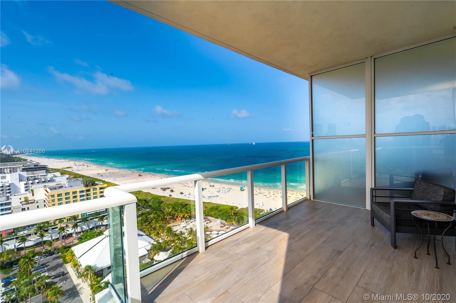 CONTINUUM ON SOUTH BEACH - Residential