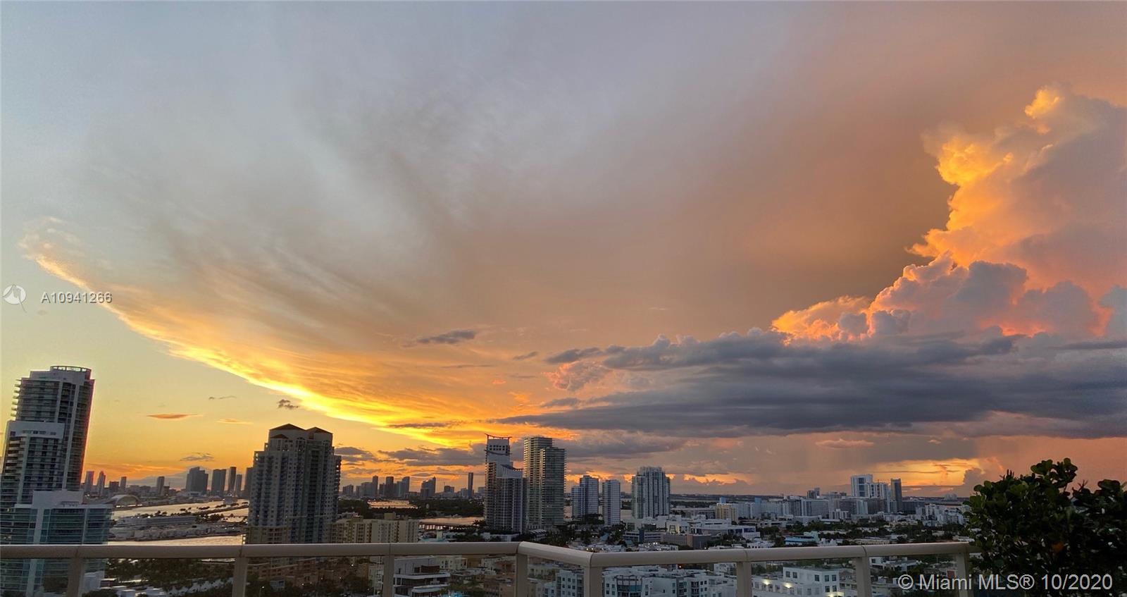 CONTINUUM ON SOUTH BEACH - Residential