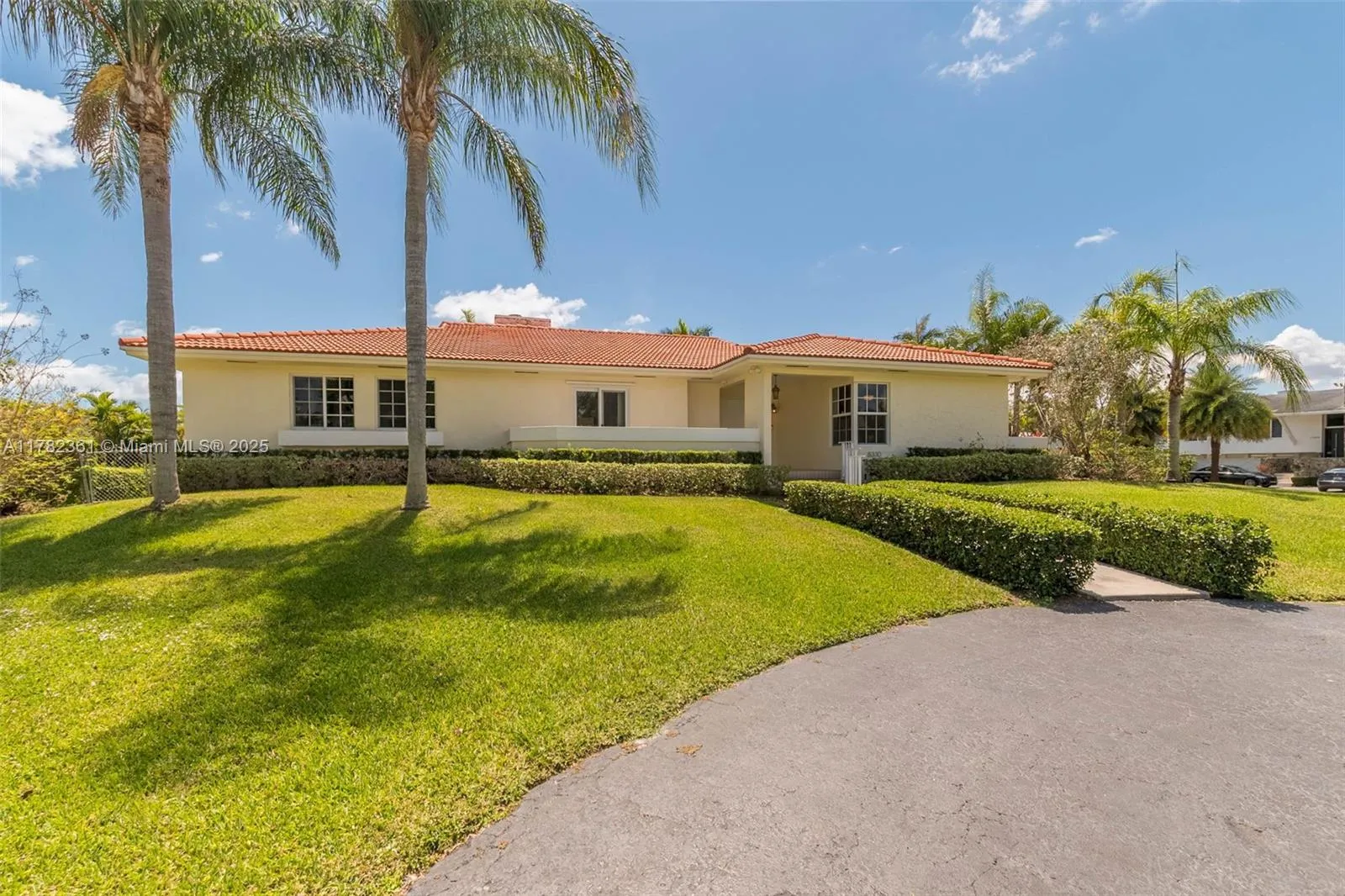 Palmetto Bay, Florida 33157, United States, 4 Bedrooms Bedrooms, ,3 BathroomsBathrooms,Residential,Active,109605