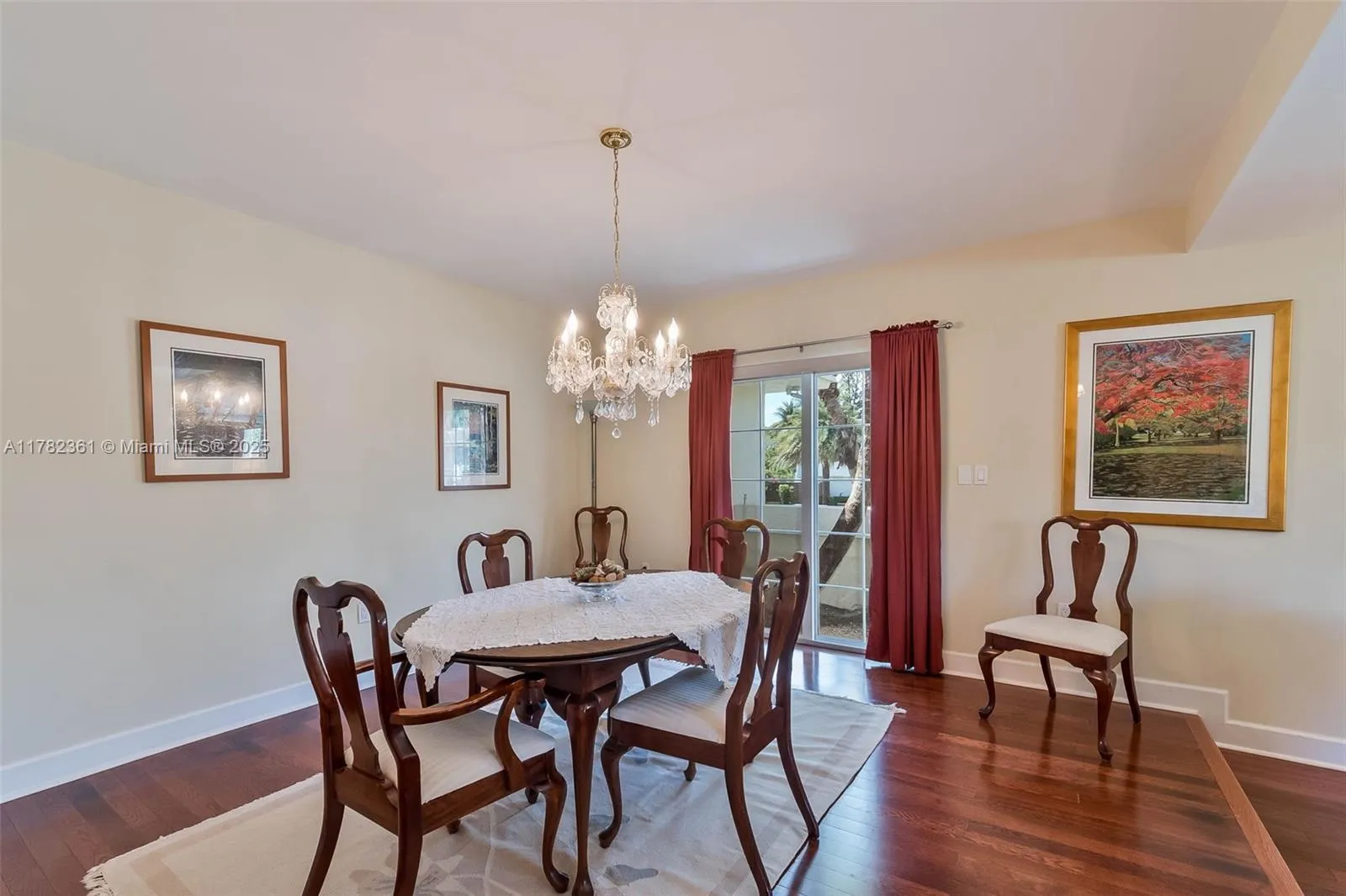 Palmetto Bay, Florida 33157, United States, 4 Bedrooms Bedrooms, ,3 BathroomsBathrooms,Residential,Active,109605