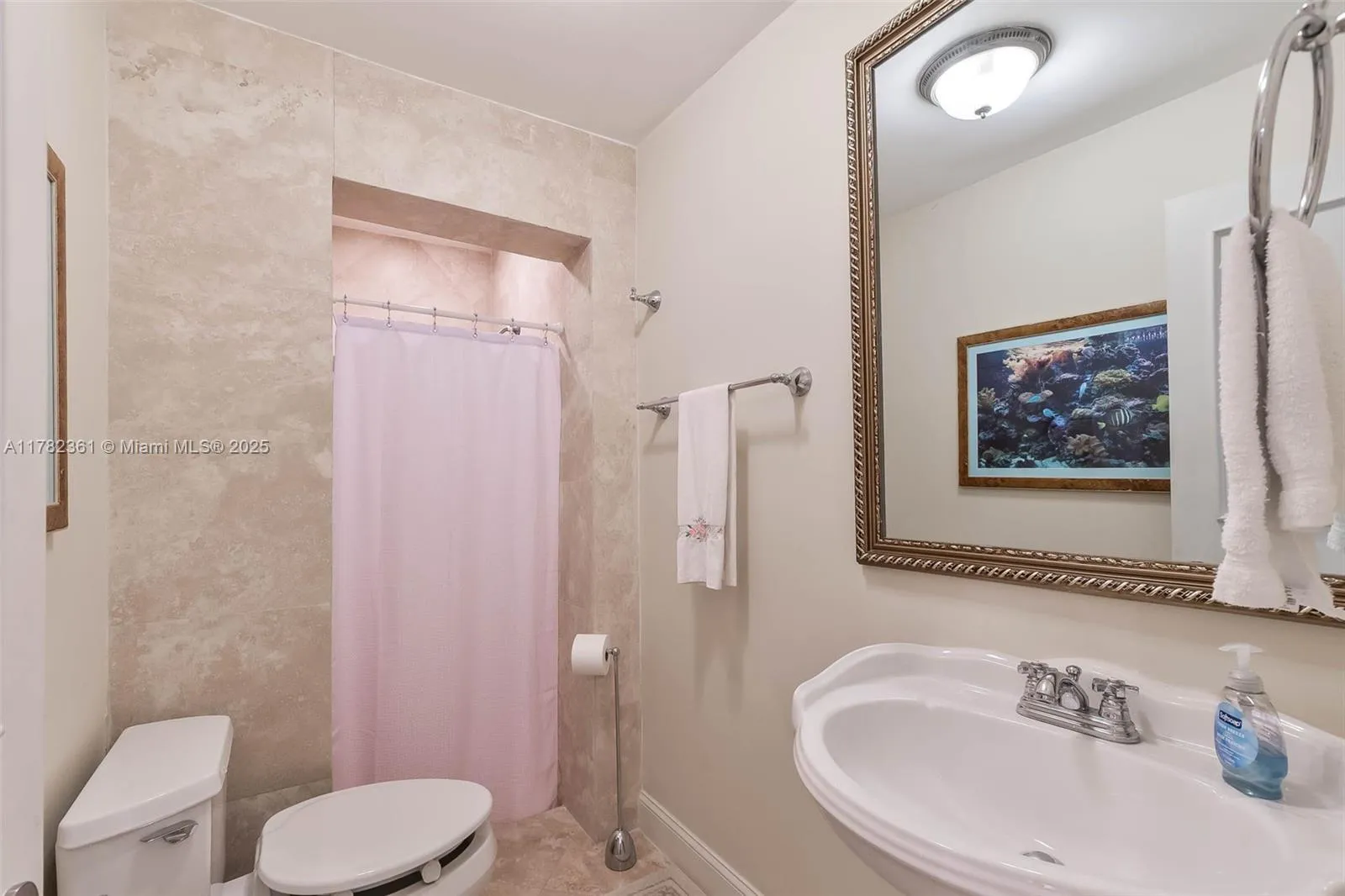 Palmetto Bay, Florida 33157, United States, 4 Bedrooms Bedrooms, ,3 BathroomsBathrooms,Residential,Active,109605