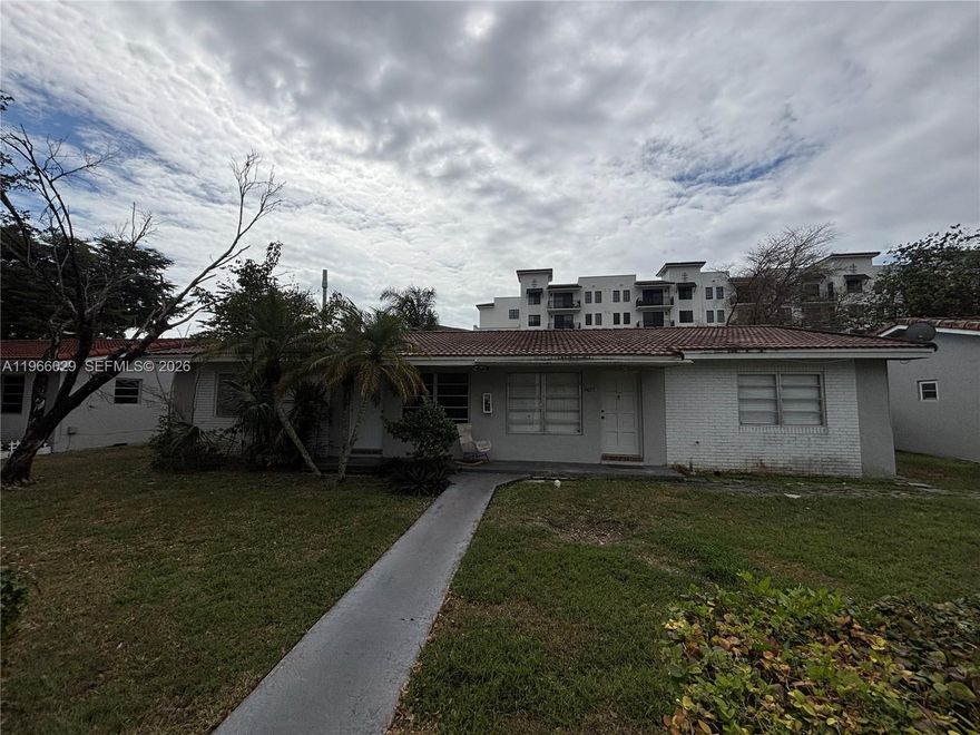 Partially remodeled half-duplex with major updates already completed. Both bathrooms have been fully renovated, and the interior walls have been freshly painted. The property is well on its way to completion, with the remaining finish work offering an easy value-add opportunity. New flooring has already been purchased and is included in the sale.

Functional layout, private entrance, and outdoor space make this ideal for investors or first-time buyers looking for a strong deal with quick equity potential. Located in a high-demand rental corridor near schools, parks, shopping, and major roadways.