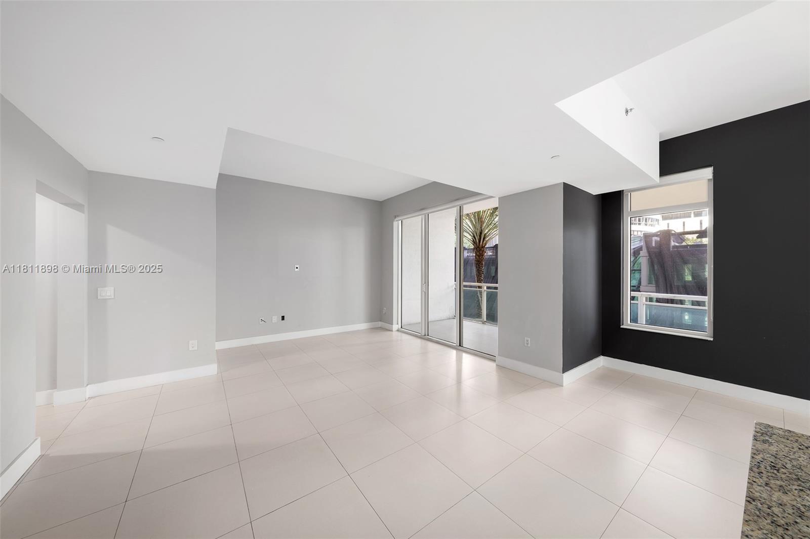 THE PLAZA 851 BRICKELL CO - Residential