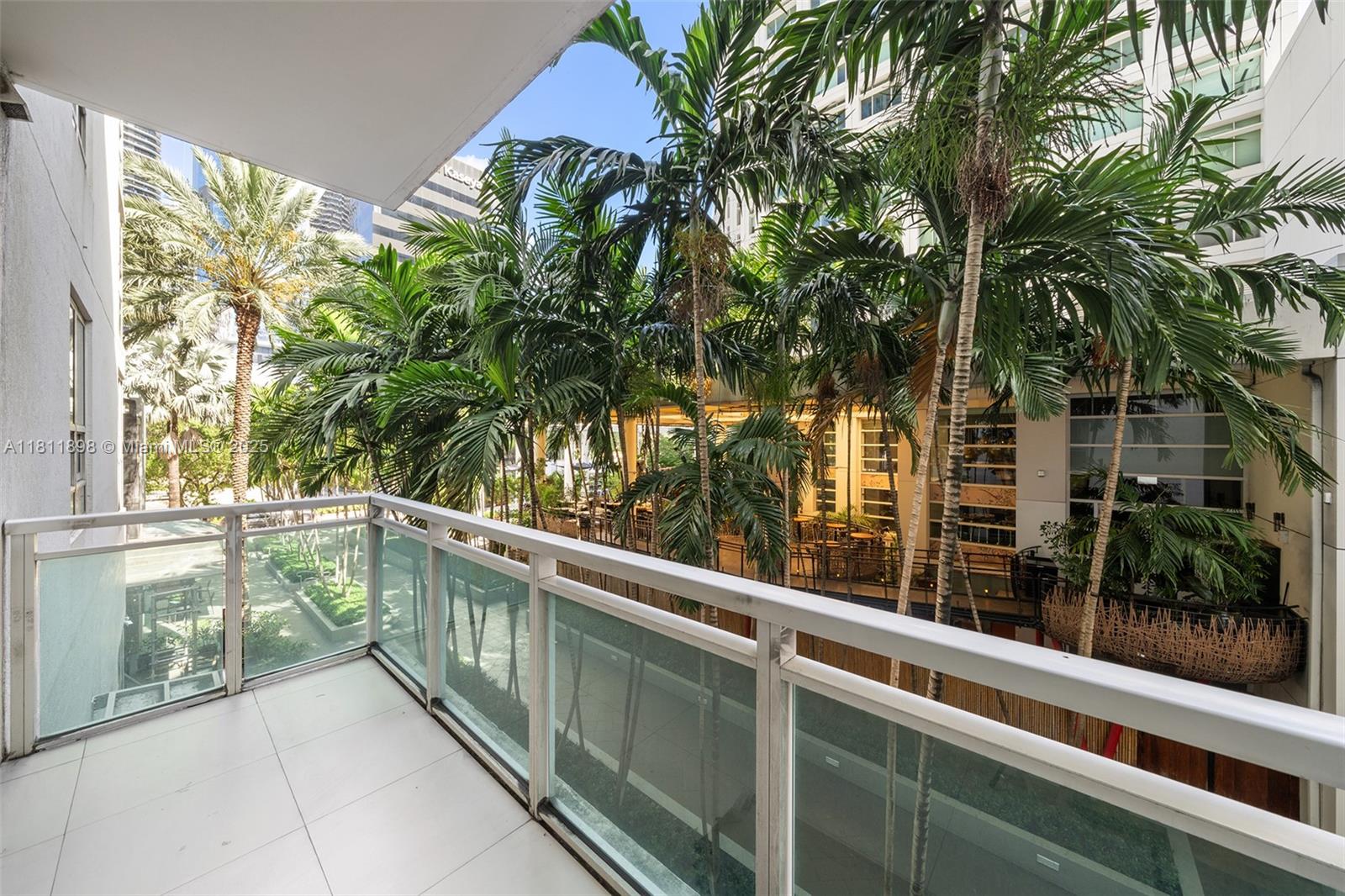 THE PLAZA 851 BRICKELL CO - Residential