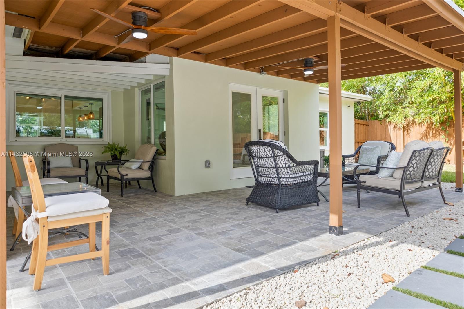 FLORAL RIDGE - Residential Lease