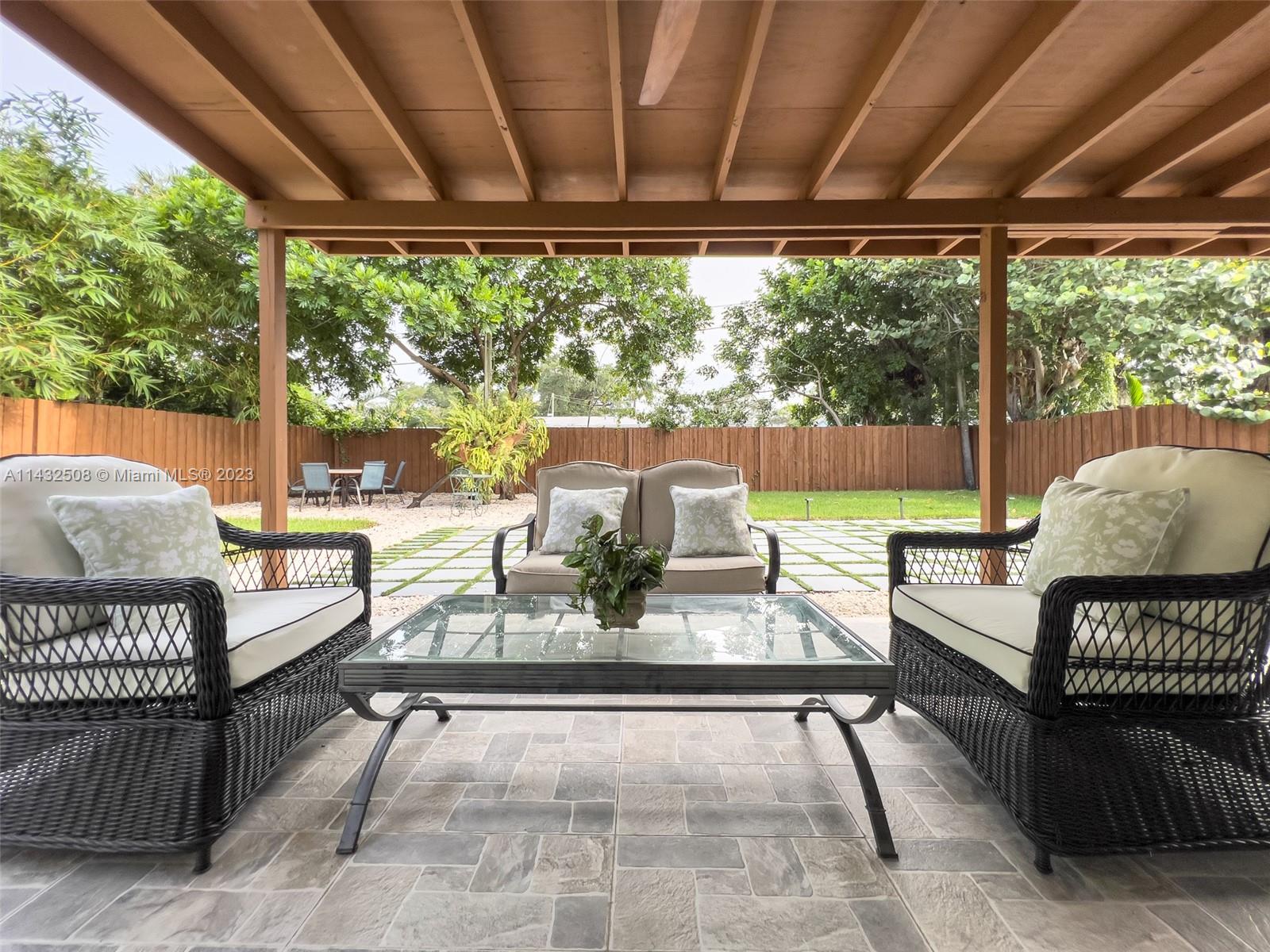 FLORAL RIDGE - Residential Lease