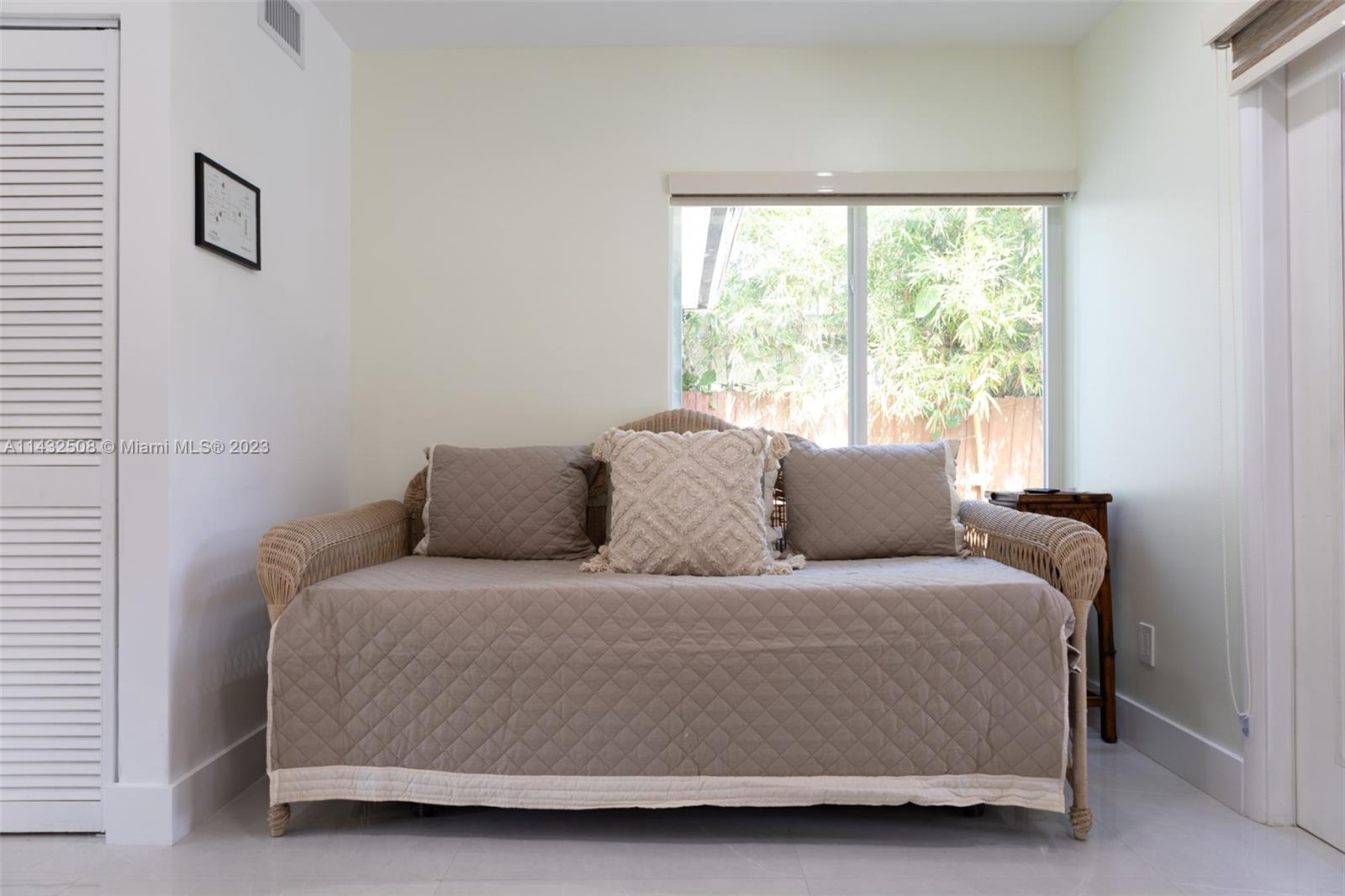 FLORAL RIDGE - Residential Lease