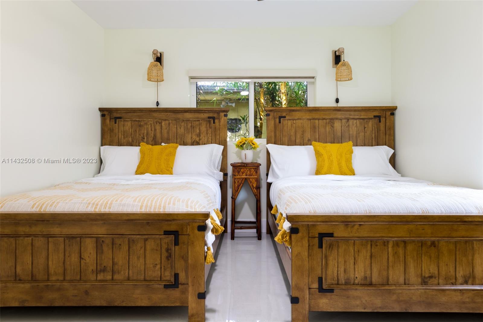 FLORAL RIDGE - Residential Lease