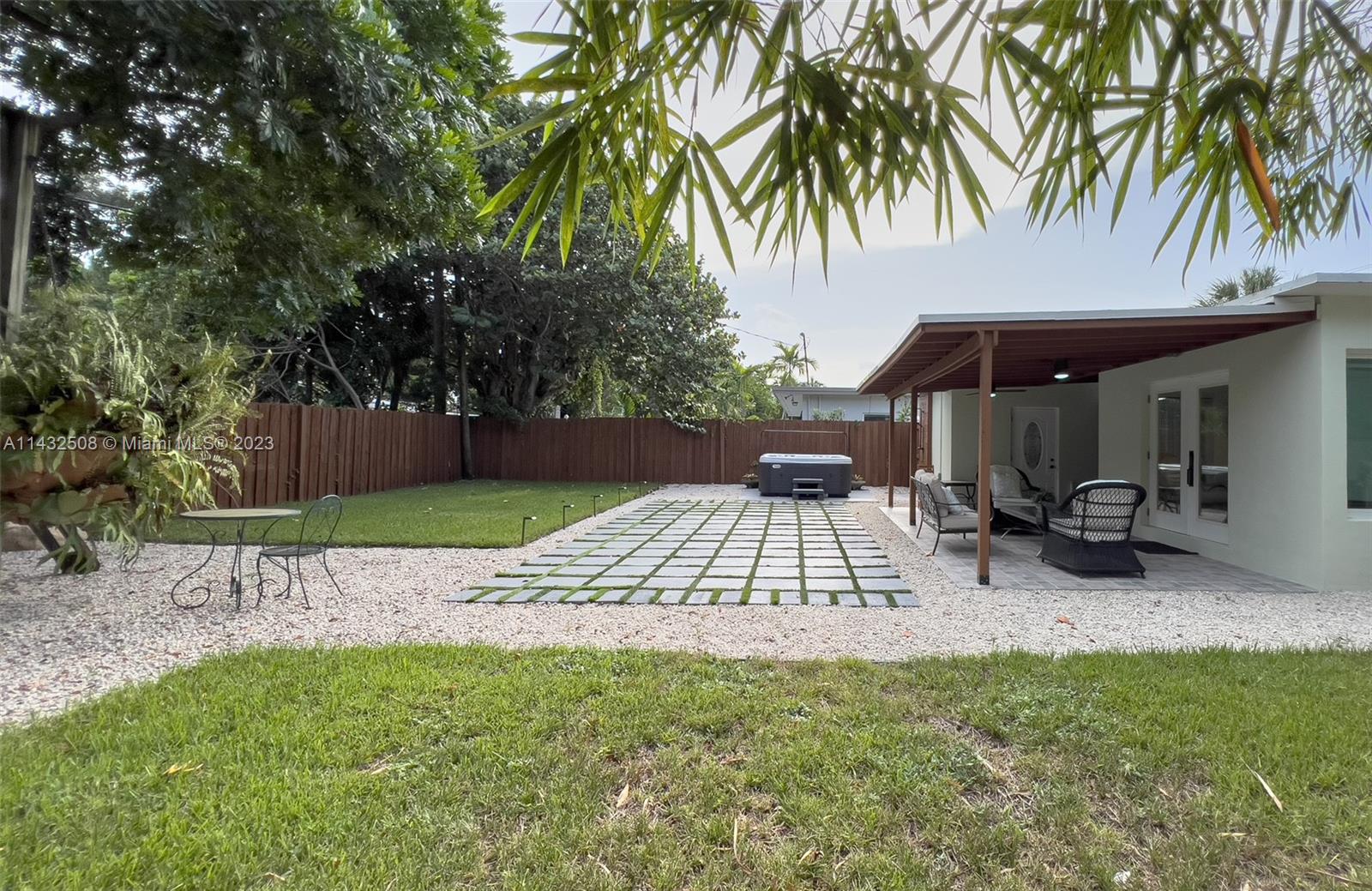 FLORAL RIDGE - Residential Lease