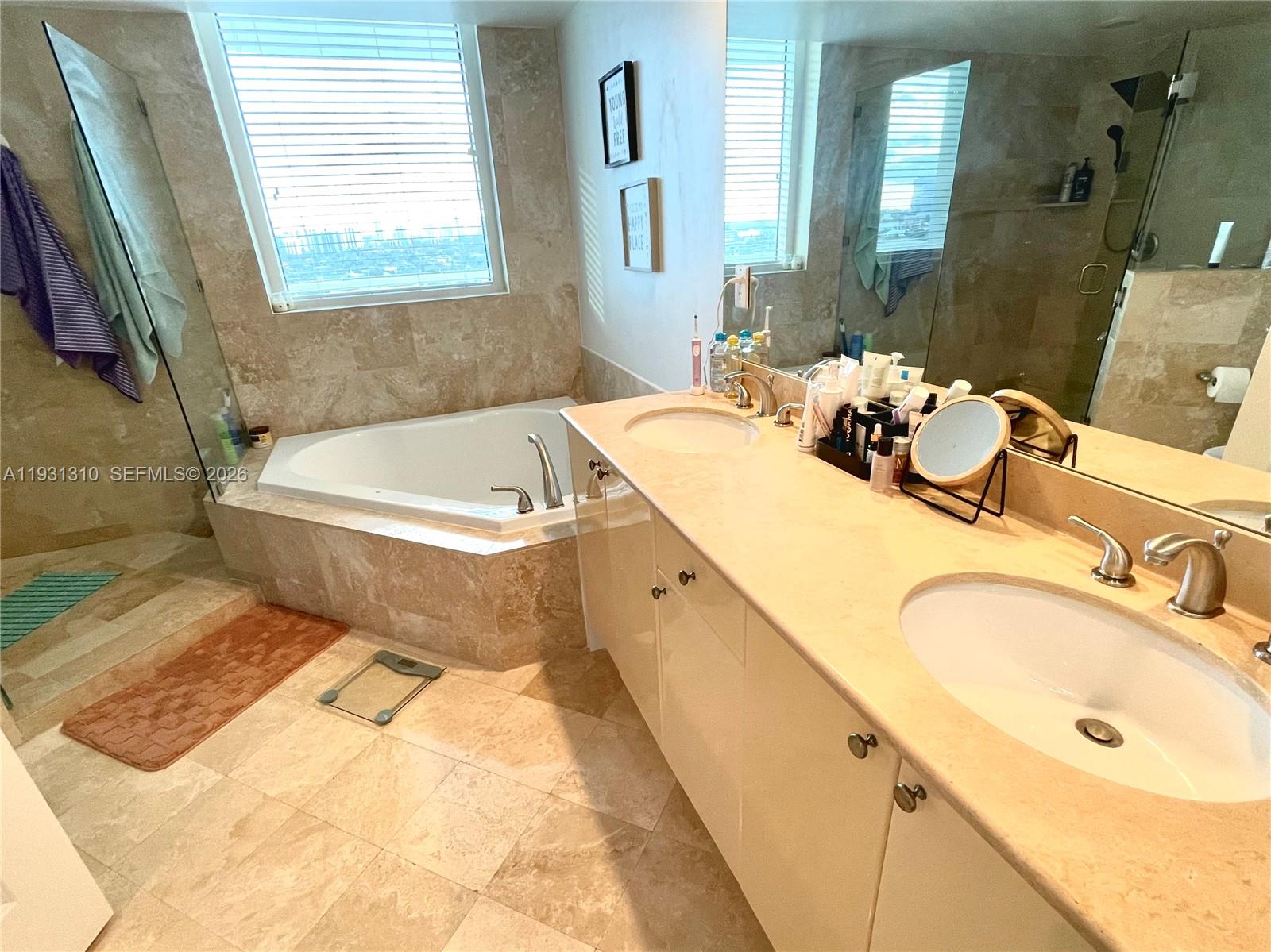 DUO CONDOMINIUM WEST - Residential