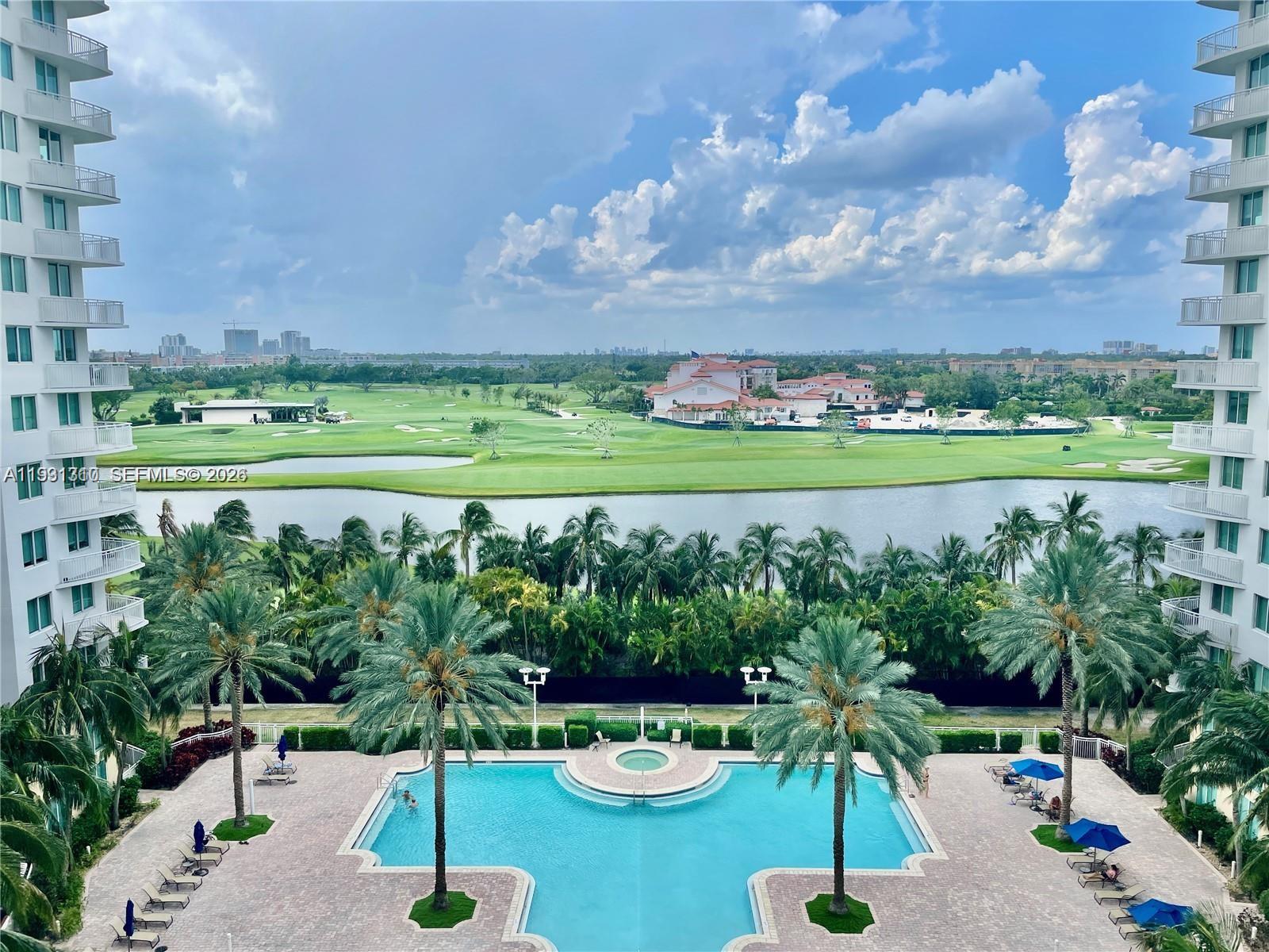 DUO CONDOMINIUM WEST - Residential