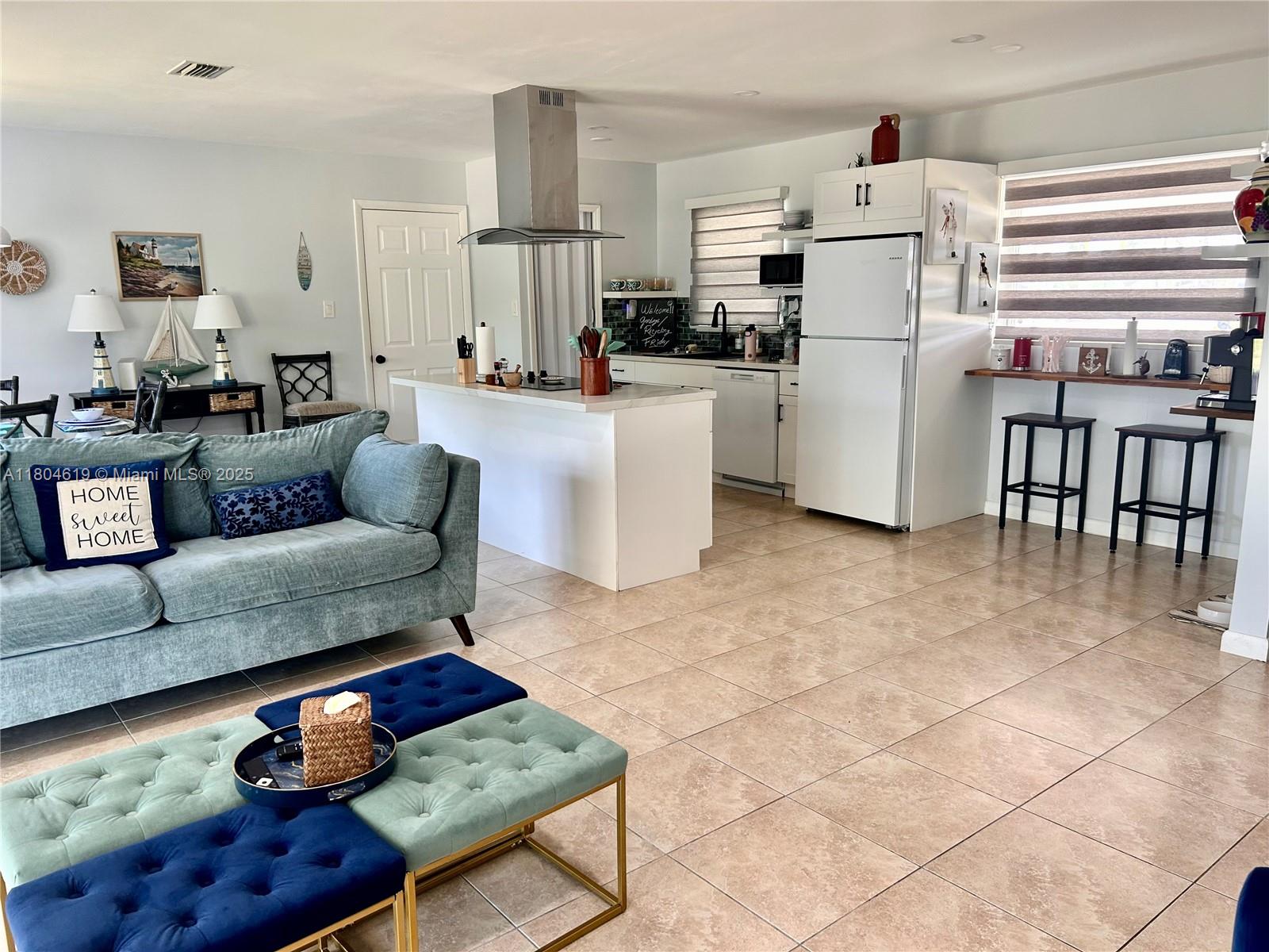 BLVD HTS SHOPPING CENTER - Residential