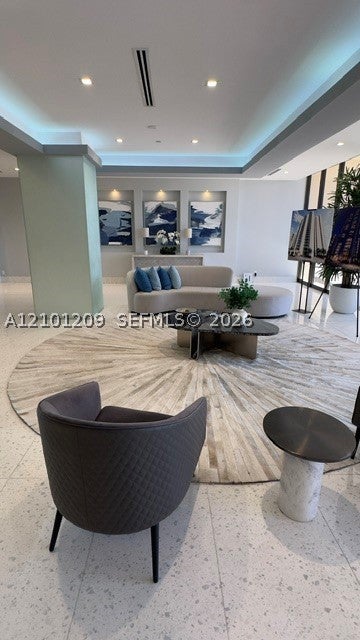 20301 W Country Club Dr 826