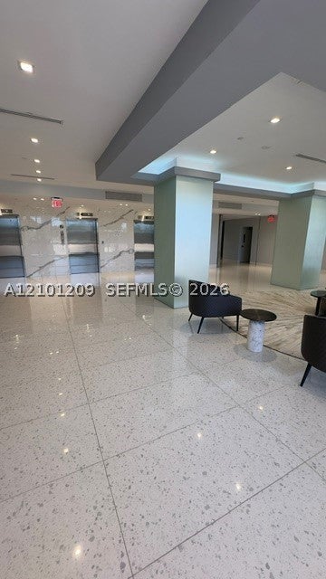 20301 W Country Club Dr 826