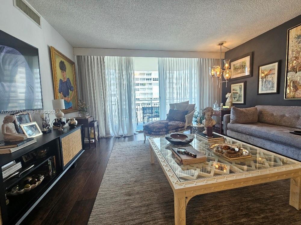 DEL PRADO MARINA - Residential