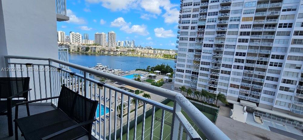 DEL PRADO MARINA - Residential