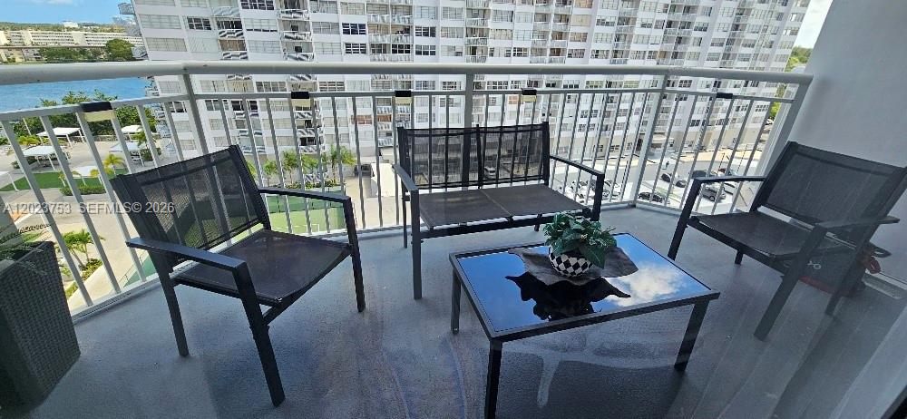 DEL PRADO MARINA - Residential