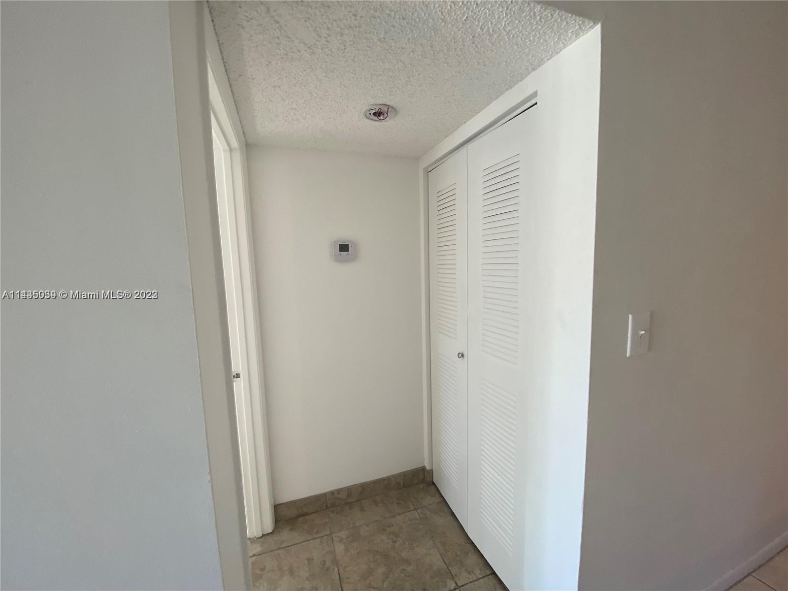 HOLLYWOOD PARC CONDOMINIUM - Residential