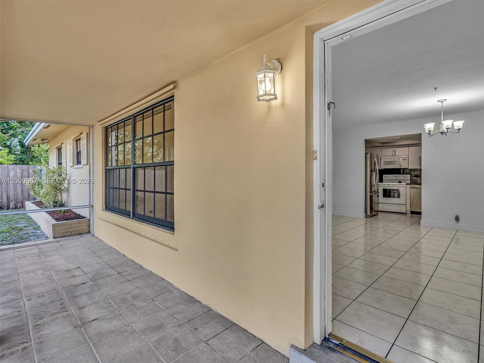 1322 SW 26th Ter