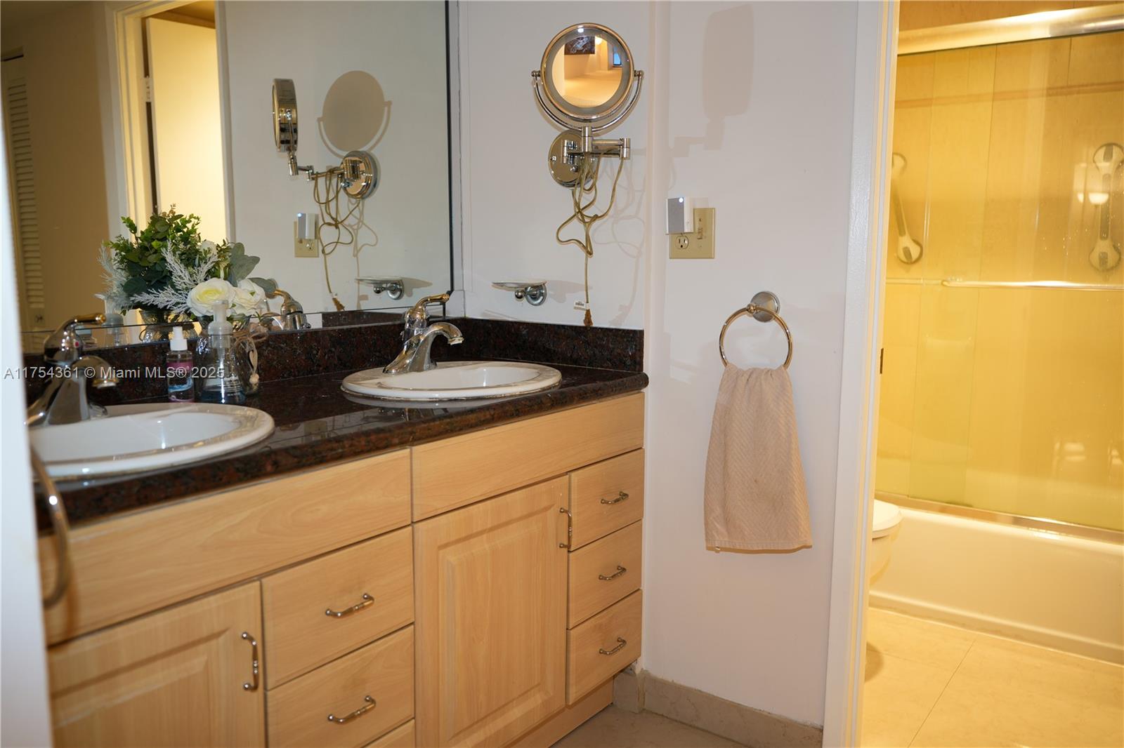 CORONADO CONDO- TOWER II - Residential