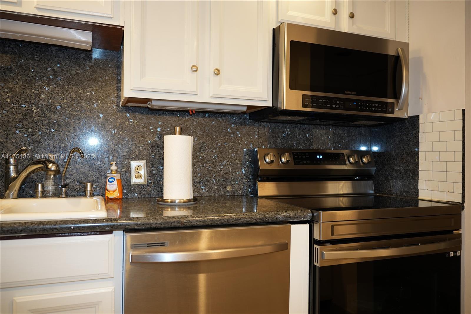 CORONADO CONDO- TOWER II - Residential