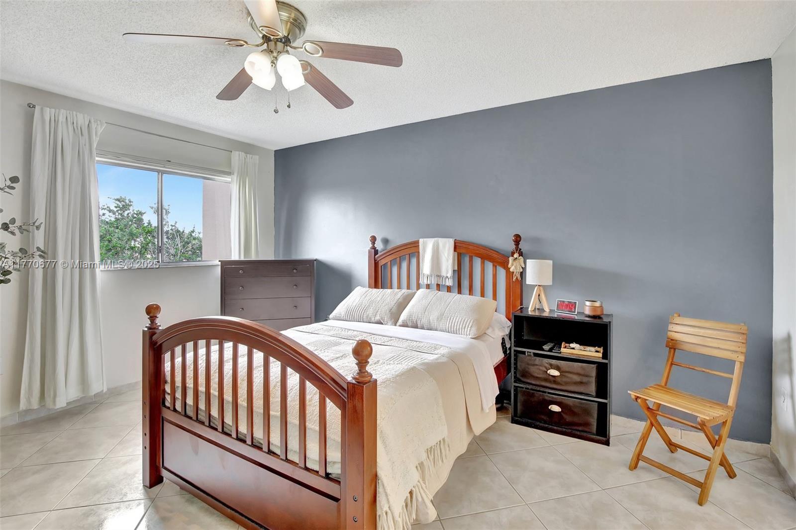 SUFFOLK AT CENTURY VILLAG - Residential