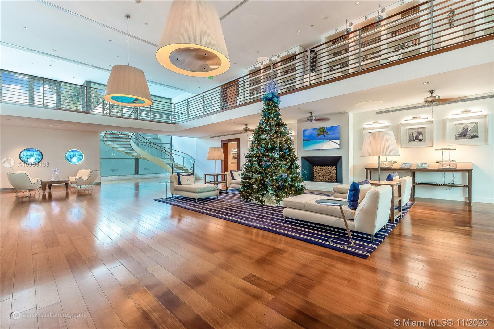 GROVENOR HOUSE CONDO - Residential