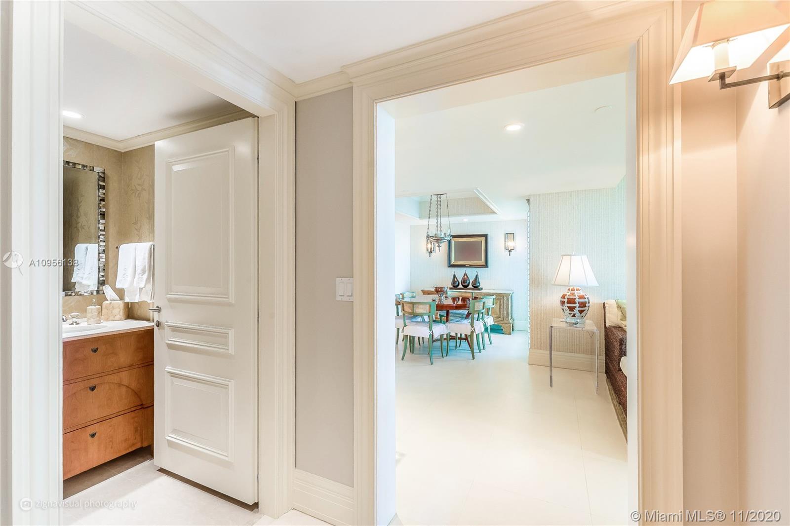 GROVENOR HOUSE CONDO - Residential