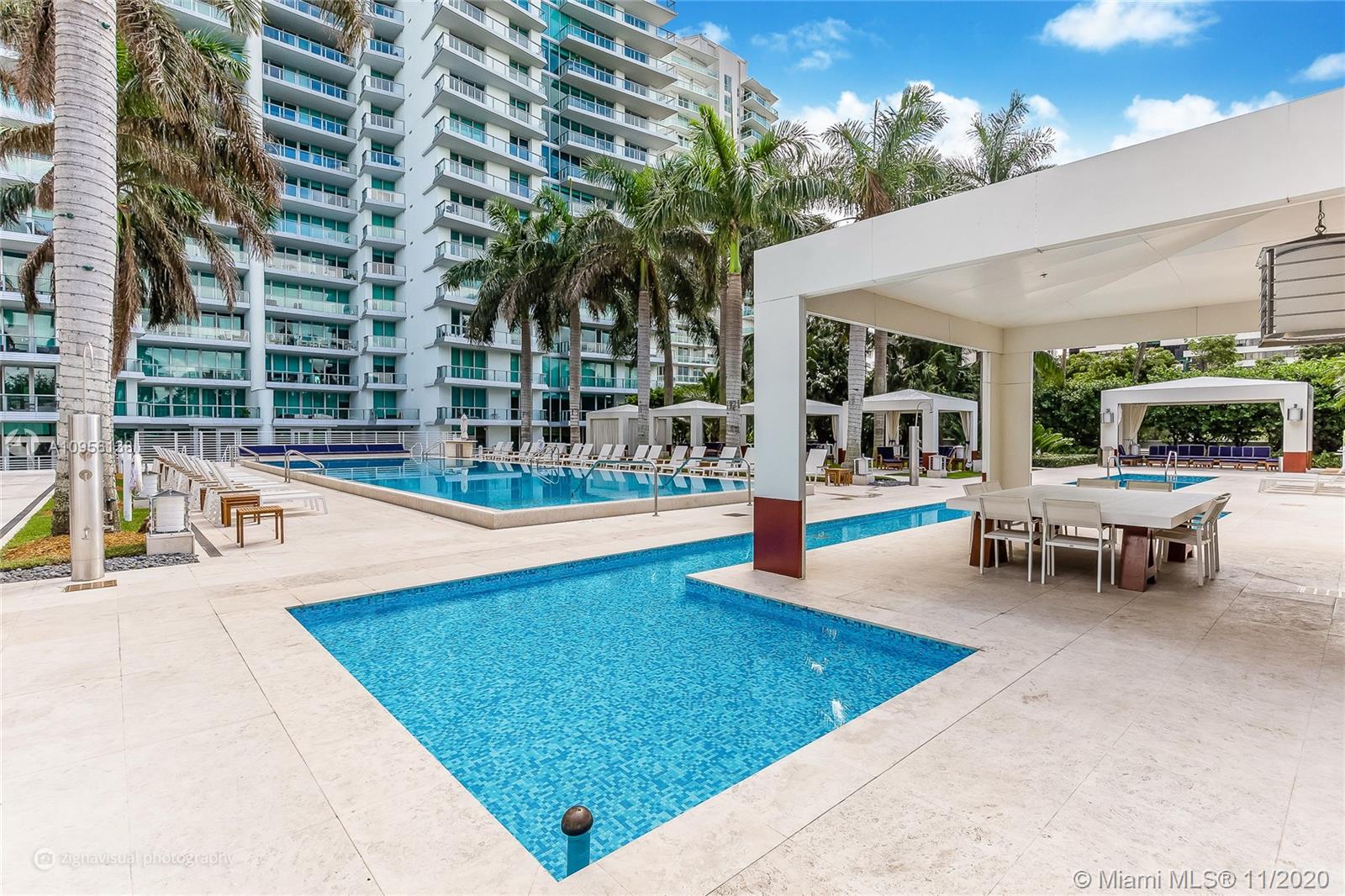 GROVENOR HOUSE CONDO - Residential