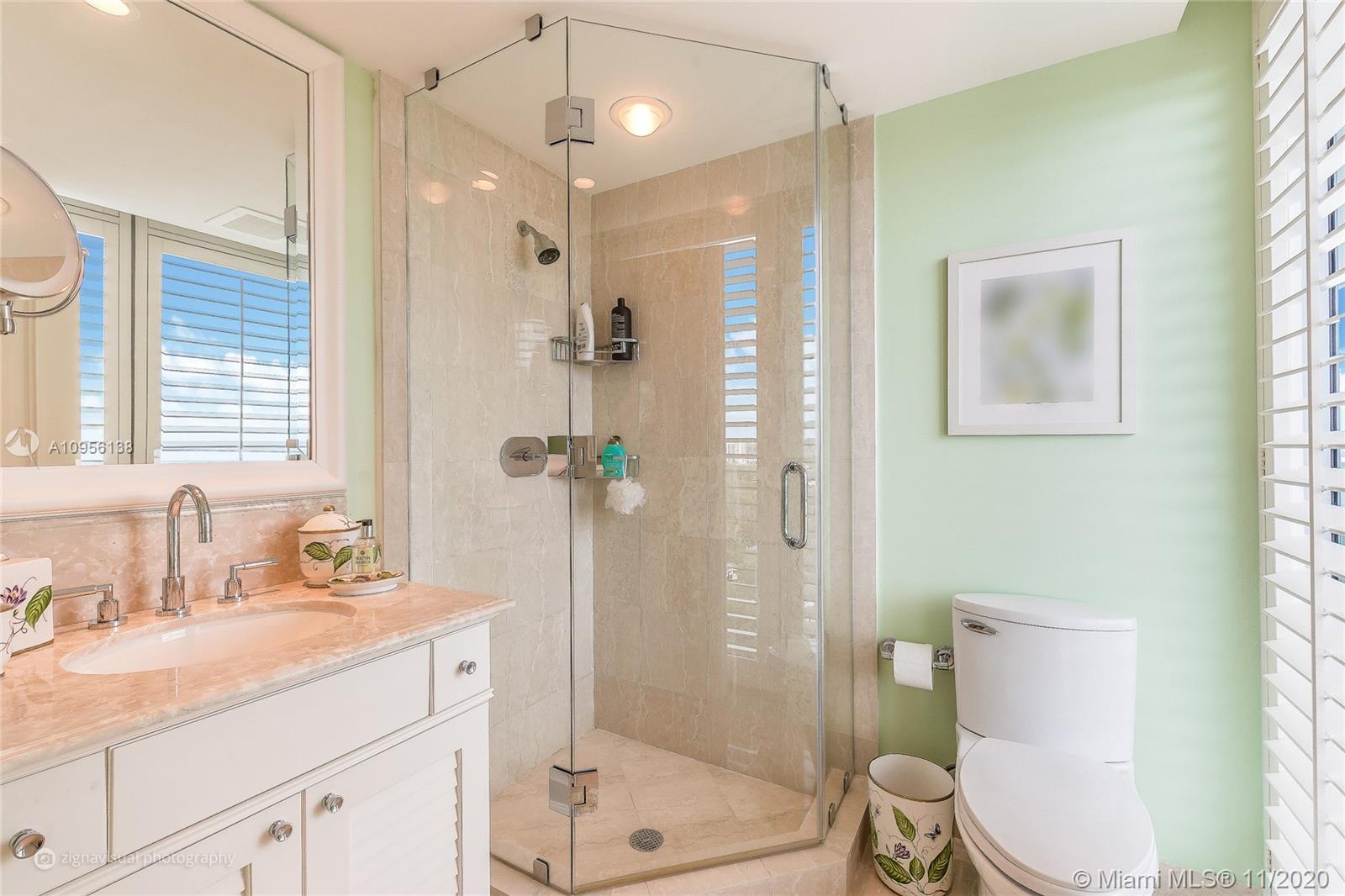 GROVENOR HOUSE CONDO - Residential