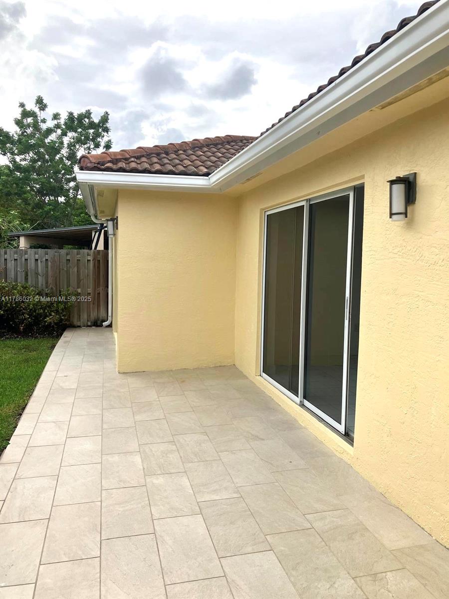 SHOMA HOMES AT TAMIAMI II - Residential Lease