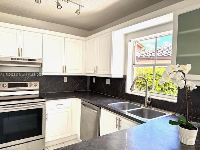 SHOMA HOMES AT TAMIAMI II - Residential Lease