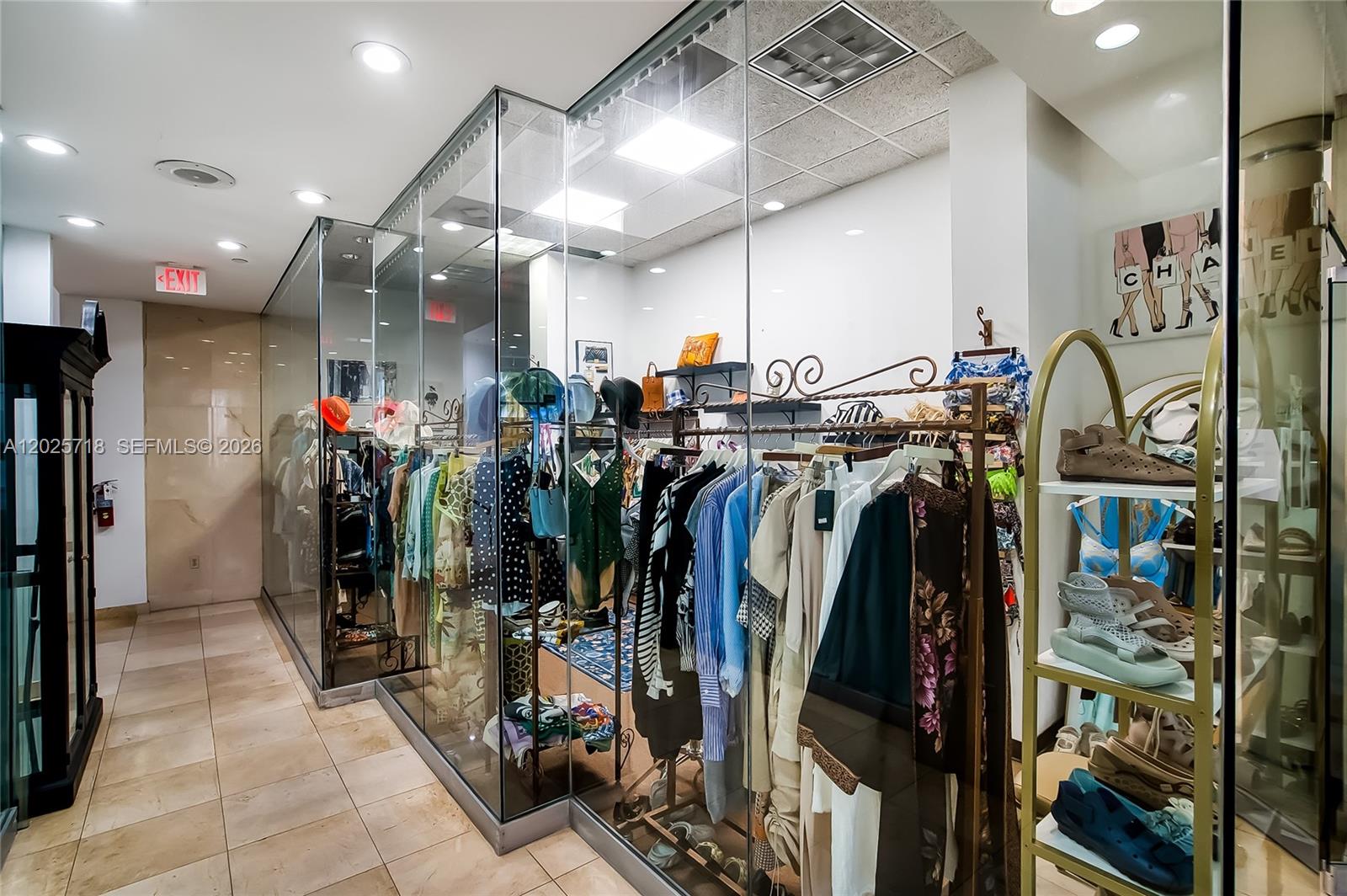 19201 Collins Ave CU205