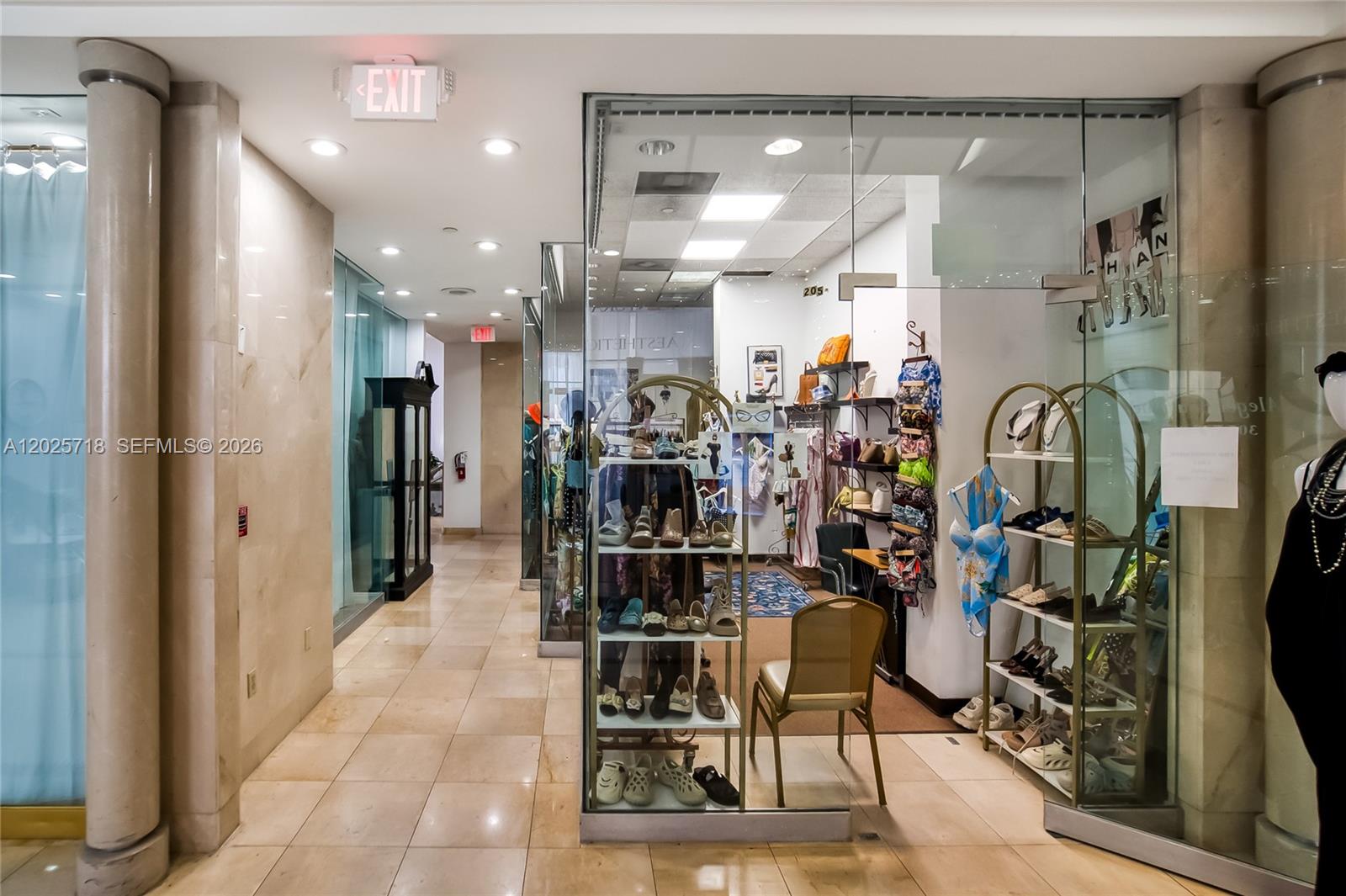 19201 Collins Ave CU205
