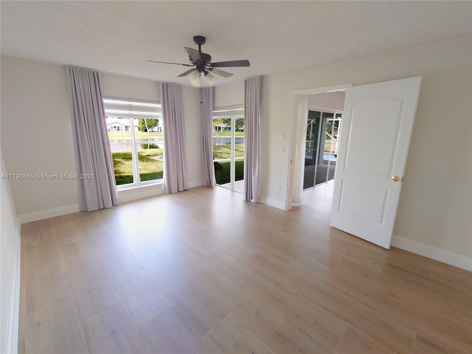 21367 Chinaberry Dr -