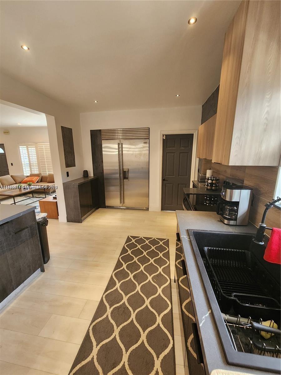 BISCAYNE GARDENS - Residential