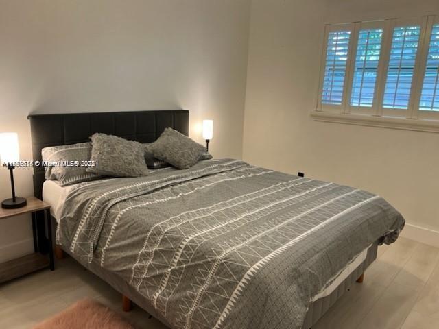 BISCAYNE GARDENS - Residential
