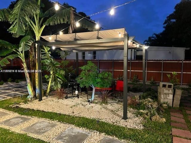 BISCAYNE GARDENS - Residential