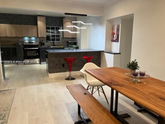 BISCAYNE GARDENS - Residential