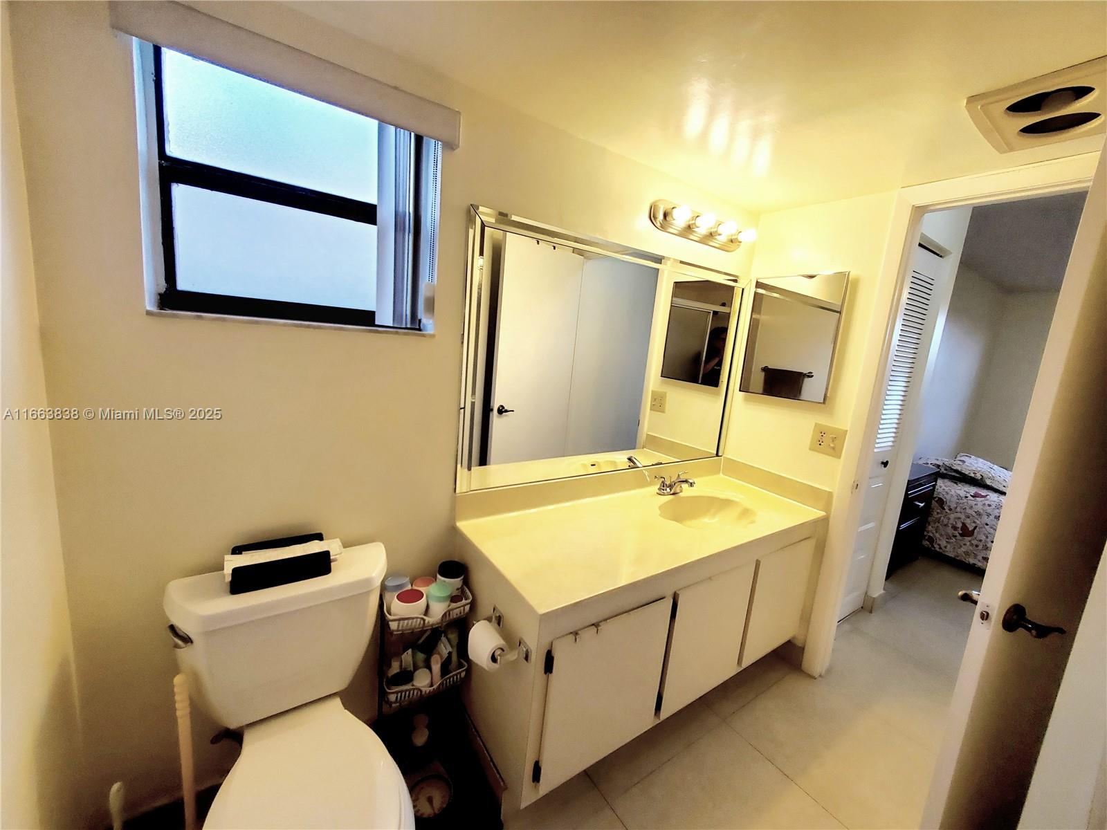 SUNRISE LAKES 173 CONDO - Residential