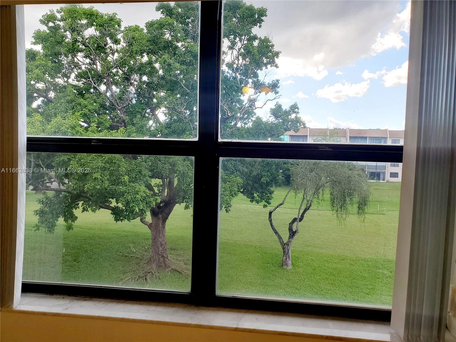 SUNRISE LAKES 173 CONDO - Residential