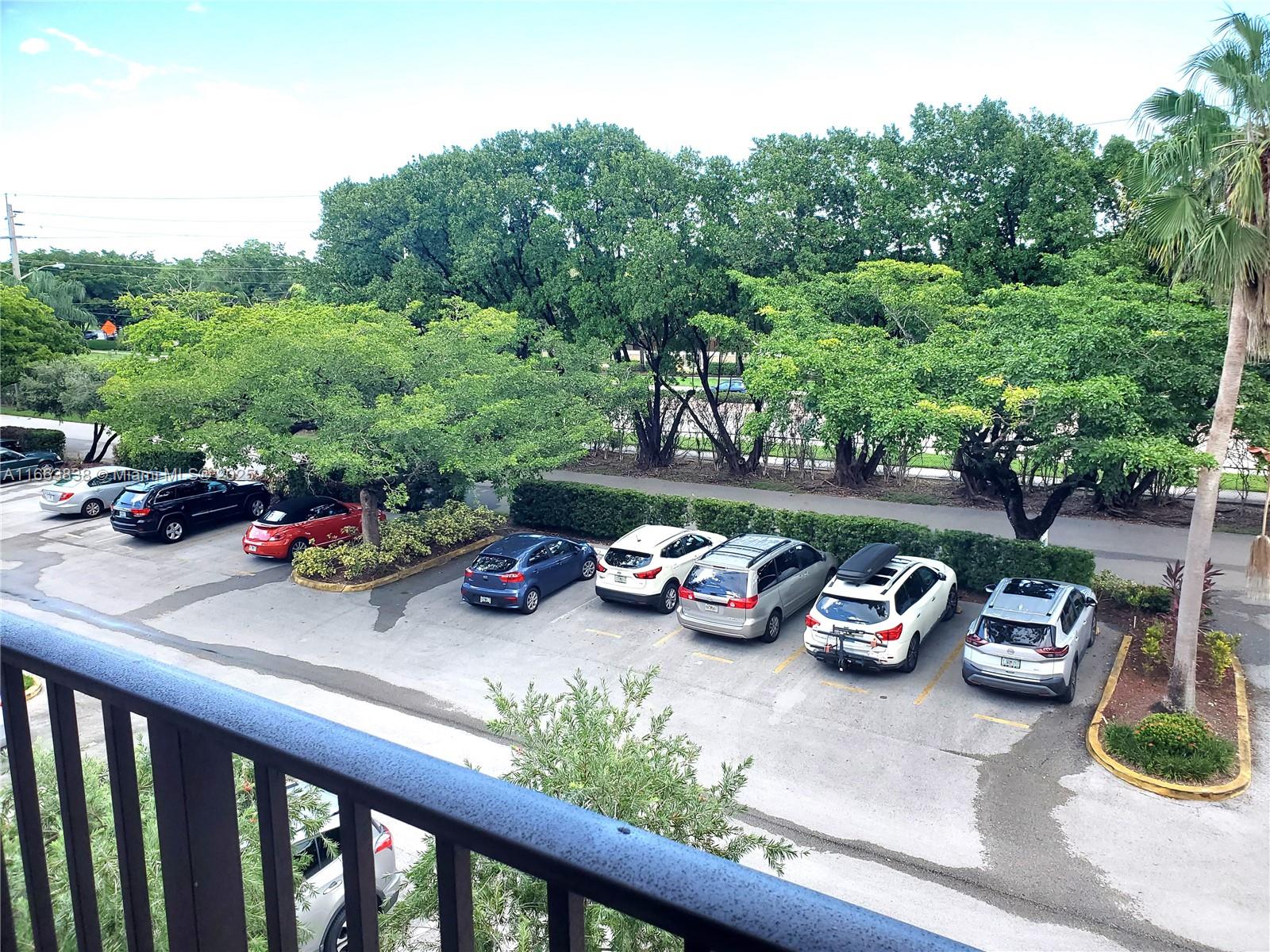 SUNRISE LAKES 173 CONDO - Residential