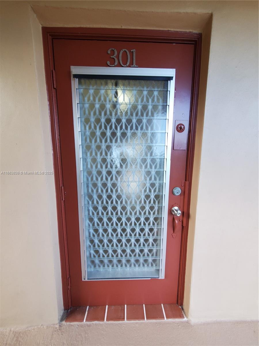 SUNRISE LAKES 173 CONDO - Residential