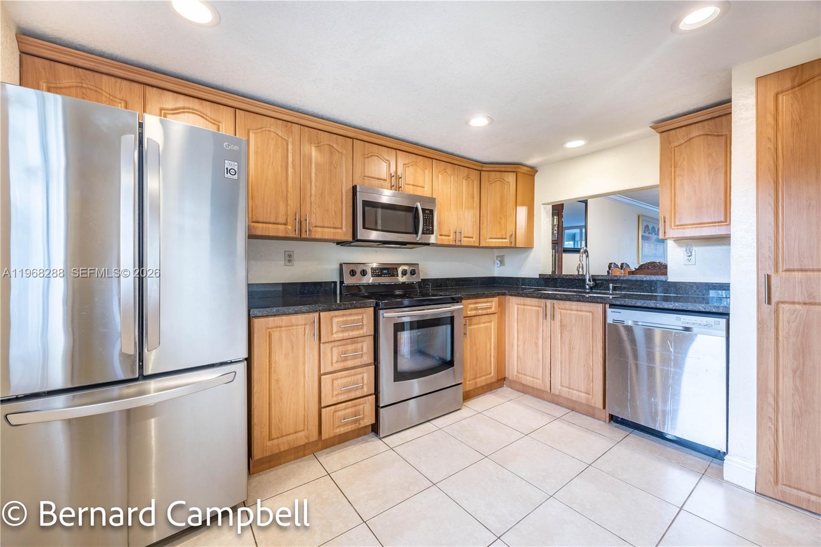 3940 Inverrary Blvd 403-A